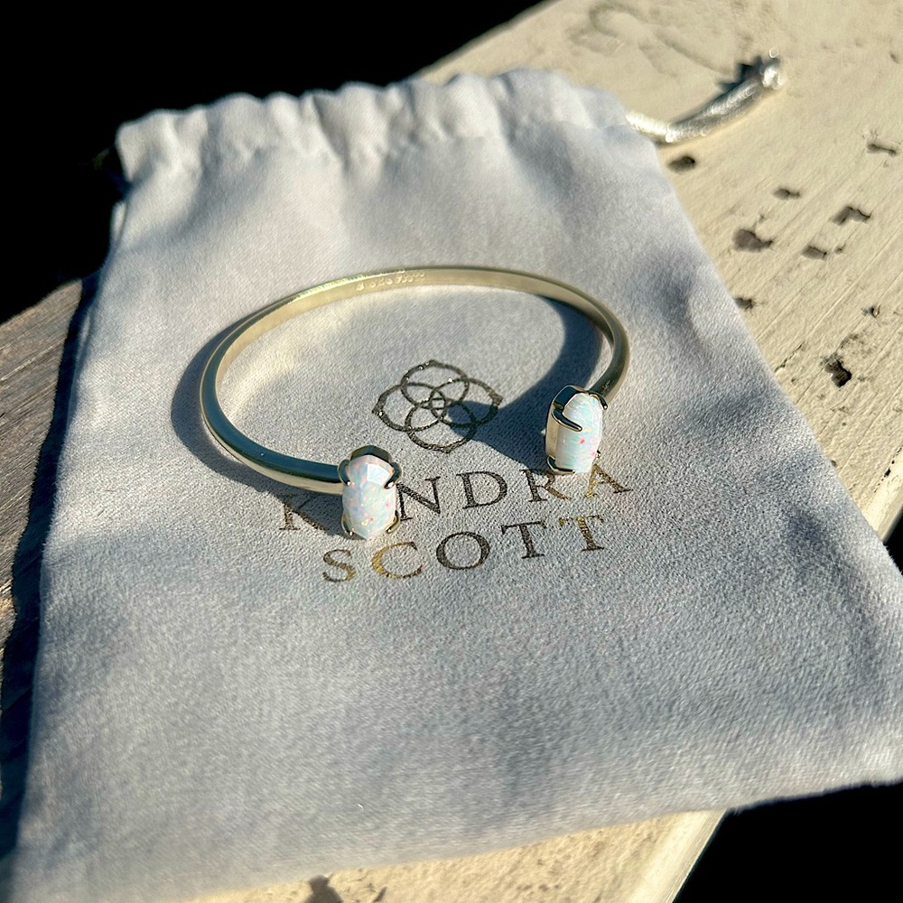 Kendra Scott Edie Gold Cuff in White Kyocera Opal